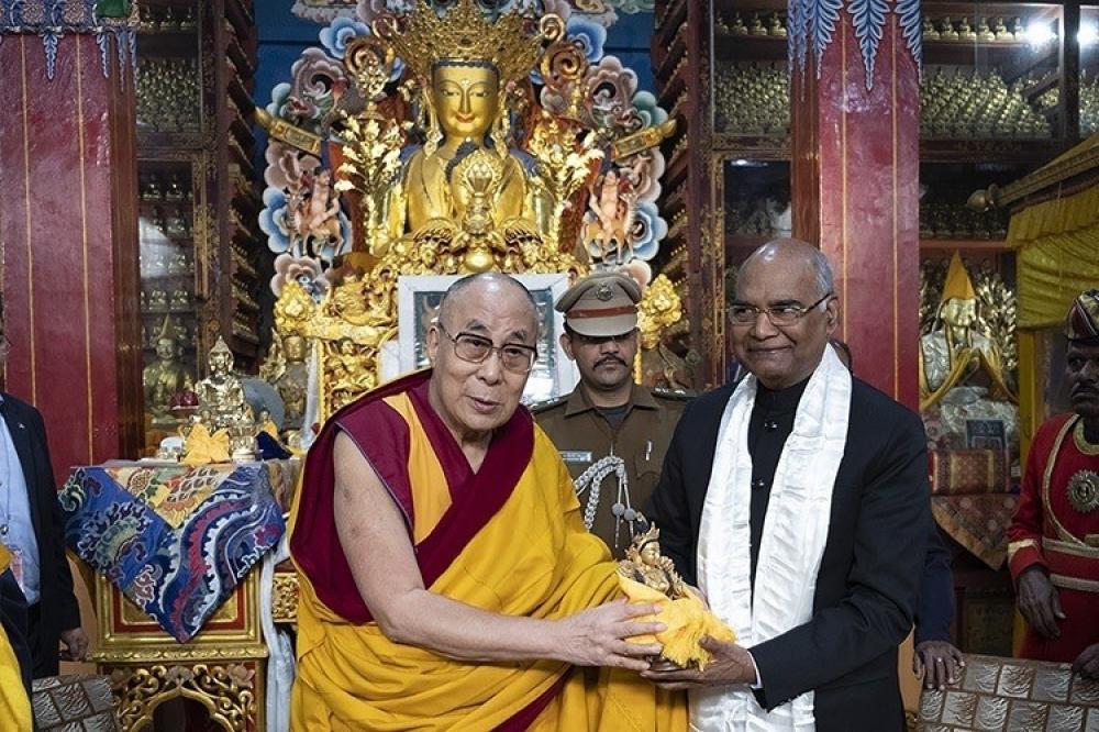 The Weekend Leader - Dalai Lama greets President Kovind on 76th b'day